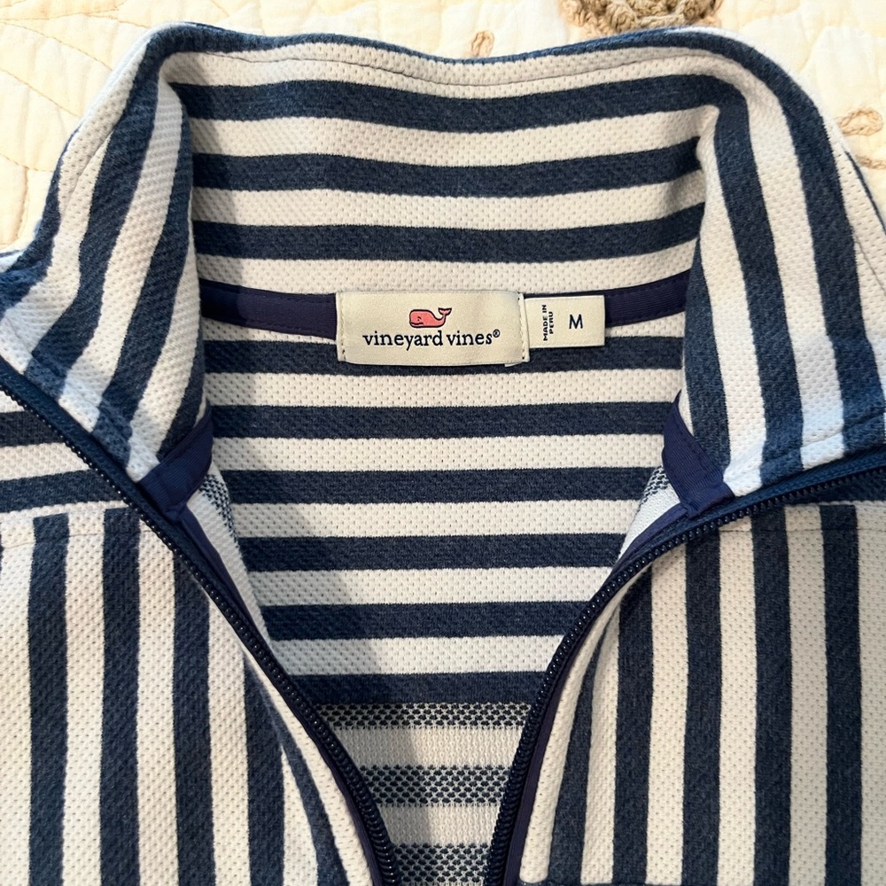 Women’s Vineyard Vines quarter zip pullover